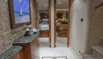 ALICIA - Companionway